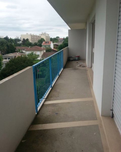 T4 - Photo 3
