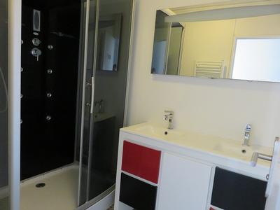 T3 - Photo 3