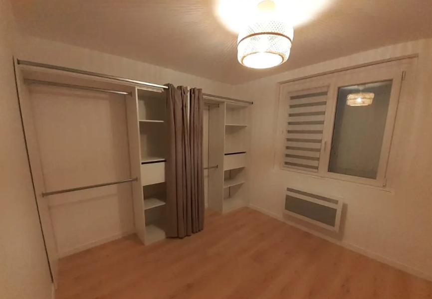 T1 - Photo 2
