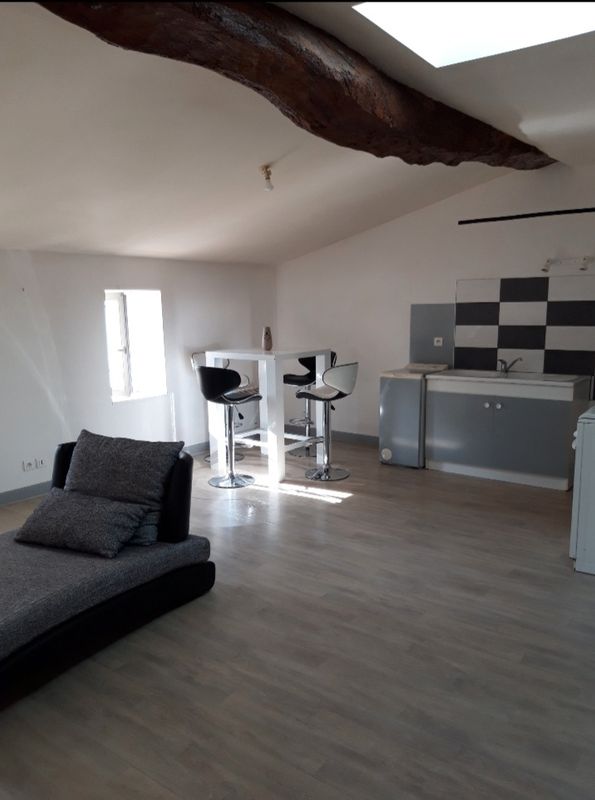 Appartement à louer, 2 pièces, 45 m², Monsegur