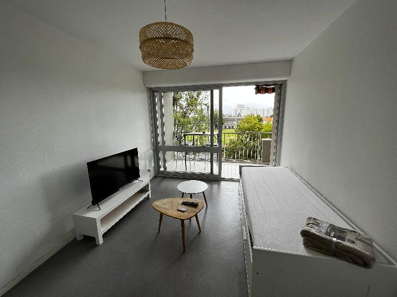 T1 - Photo 3