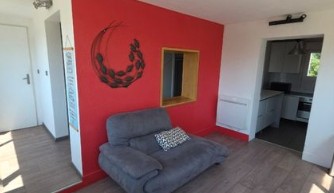T4 - Photo 2