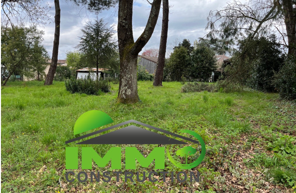 A vendre Terrain constructible d environ 750m2