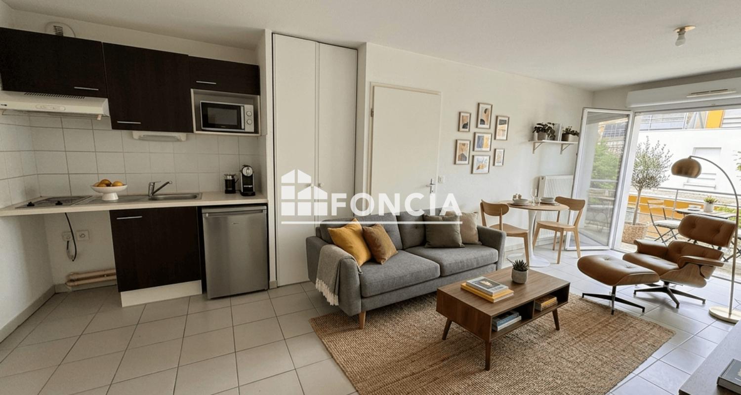 Achat immobilier appartement deux pièces avec balcon
