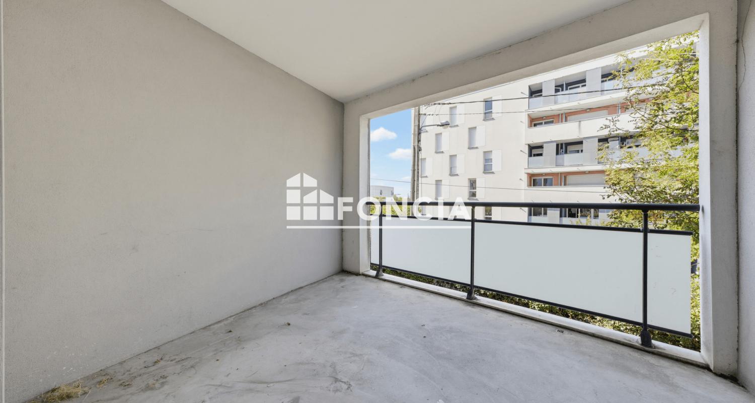 Appartement T2 secteur 4 Pavillons avec parking