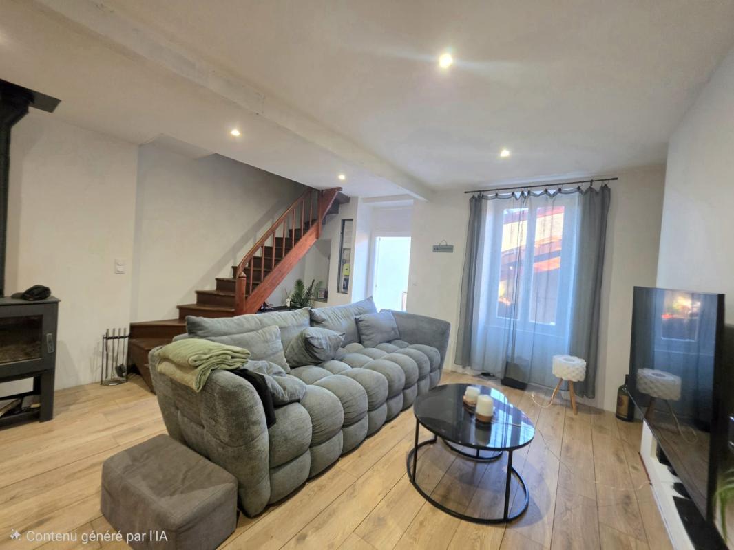 Charmante maison de 110 m² sur la commune CASSEUIL