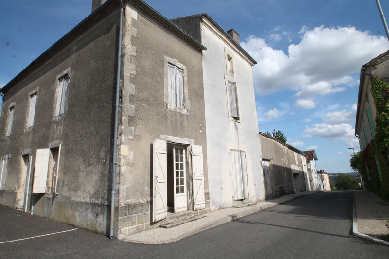 Dpt Lot et Garonne (47), à vendre proche de CASTELJALOUX maison P4 de 70 m²  garage et jardin