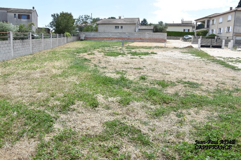 Dpt Gard (30), à vendre PONT SAINT ESPRIT terrain - Terrain de 600,00 m²