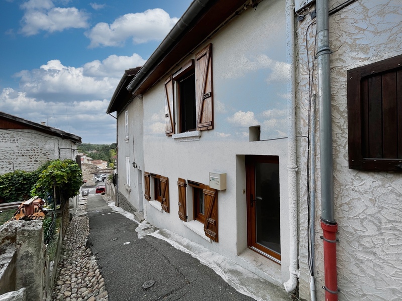 Dpt Isère (38), à vendre ROUSSILLON maison de village P3 de 83,66 m² - Terrain de 58 m²