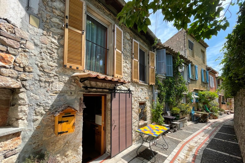 Dpt Alpes Maritimes (06), à vendre ASPREMONT maison de village type 4 pièces
