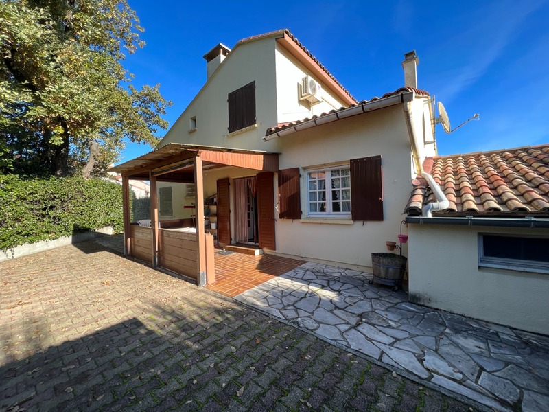 Dpt Gard (30), à vendre ALES maison P6 de 125 m² - Terrain de 450,00 m²