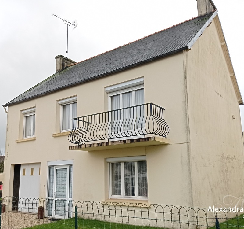 Dpt Finistère (29), à vendre ROSPORDEN - maison P5 de 105m² -Terrain de 646-