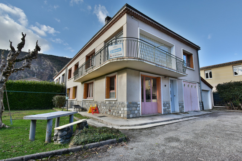 Dpt Alpes de Haute Provence (04), à vendre DIGNE-LES-BAINS. MAISON DE 186 M² 