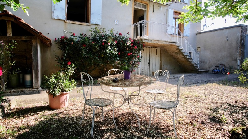 Dpt Rhône (69), à vendre ANSE maison P7  5 chambres - Terrain de 640 m²