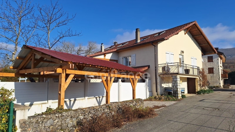 Dpt Haute Savoie (74), à vendre proche de CLARAFOND-ARCINE maison P9 de 205,43 m² - Terrain de 420,00 m²