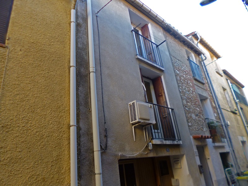Dpt Pyrénées Orientales (66), à vendre maison P4 de 54 m² avec garage et balcon
