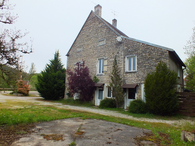 Maison en pierres Veuvey-sur-O