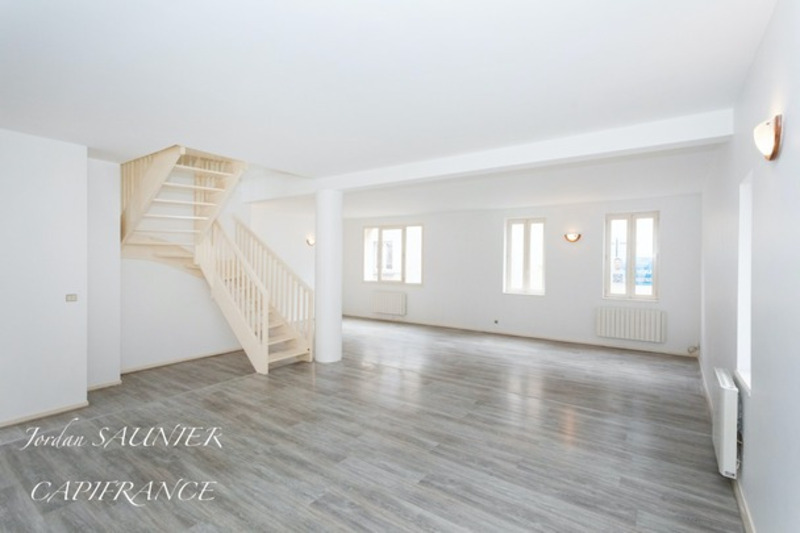 Dpt Haute Garonne (31), à vendre REVEL maison P6 de 160 m²