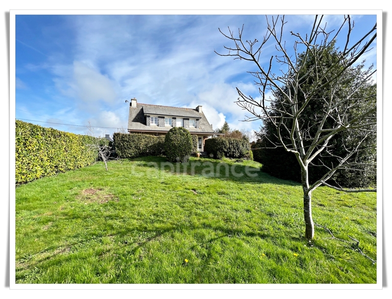Dpt Morbihan (56), à vendre MALGUENAC maison P6 de 130 m² - Terrain de 928,00 m²