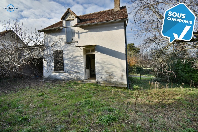 Dpt Loir et Cher (41), à vendre MEUSNES maison P1 de 65 m² - Terrain de 477,00 m² -