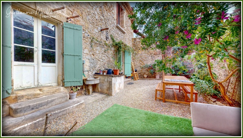 Dpt Hérault (34), à vendre ROUJAN maison P6 pour 190m² habitable avec garage et jardin