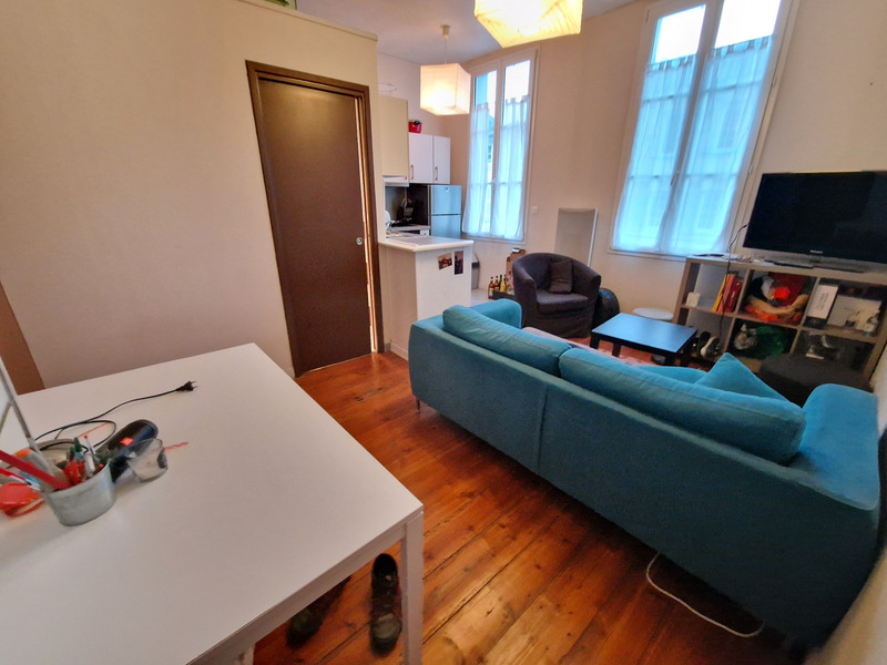 Dpt Charente Maritime (17), à vendre ROCHEFORT appartement T2 de 32,15 m²