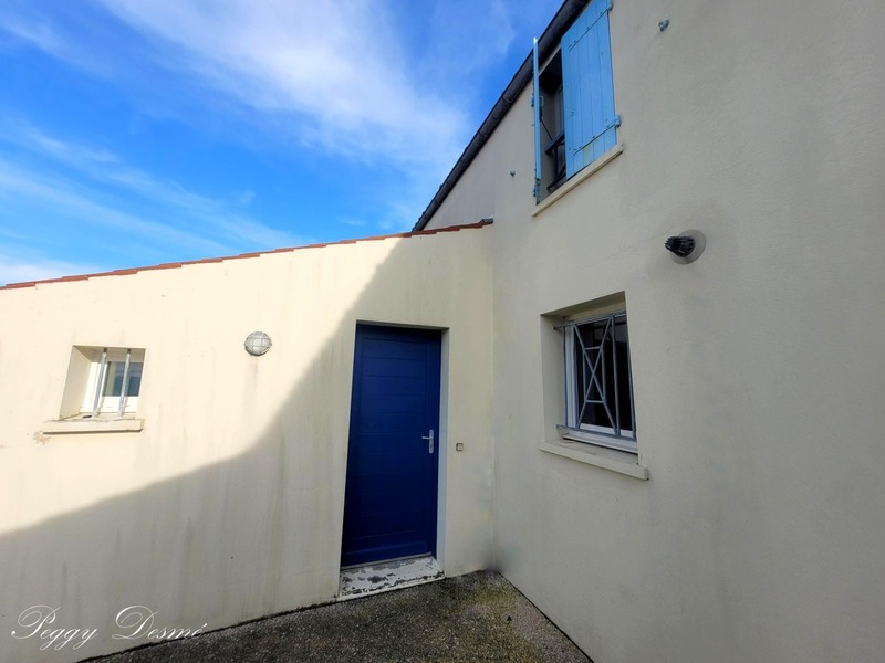 Dpt Charente Maritime (17), à vendre CHATELAILLON PLAGE maison P3 de 67 m² - Terrain de 91,00 m² - Garage