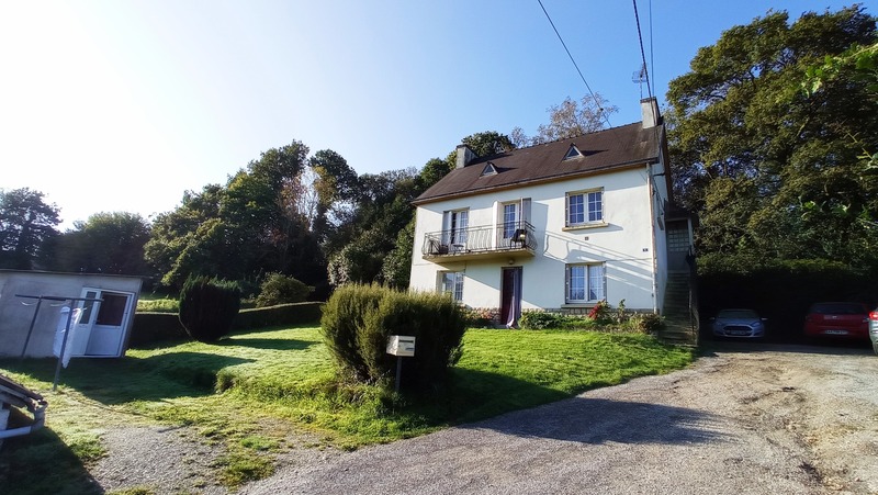 Dpt Finistère (29), à vendre LANDREVARZEC maison P5 de 123 m² - Terrain de 800