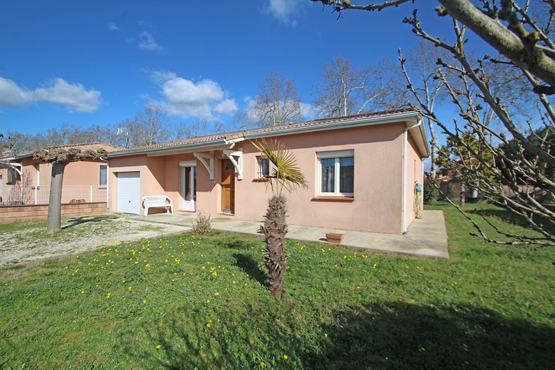 Dpt Tarn et Garonne (82), à vendre Montauban maison P4  - Terrain de 516,00 m²