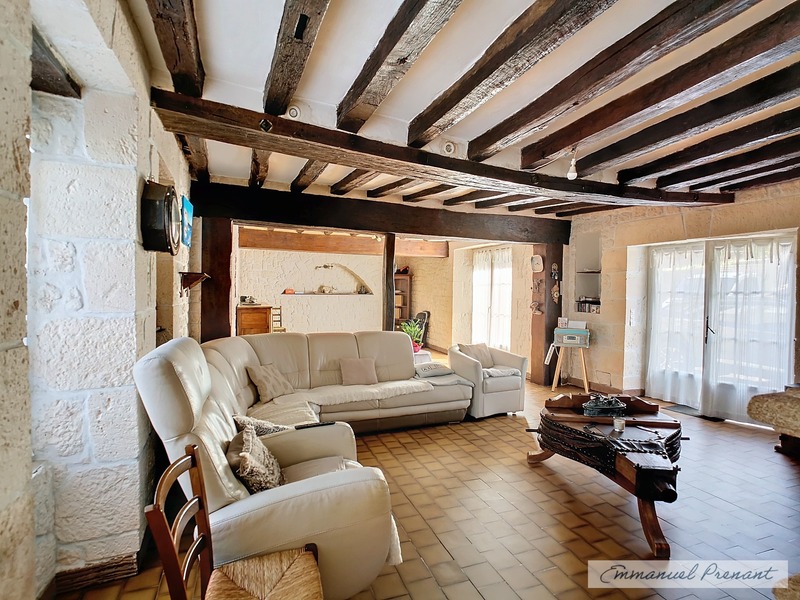 Dpt Loir et Cher (41), à vendre CELLE maison P10 de 210 m² - Terrain de 1 211,00 m²