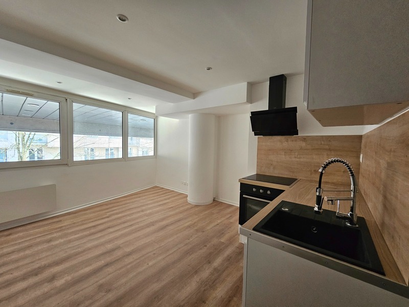 Dpt Sarthe (72), à vendre LE MANS appartement T2 de 33,9 m²
