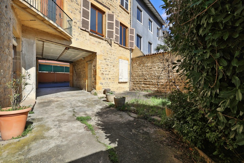 Dpt Rhône (69), à vendre proche de PONTCHARRA SUR TURDINE appartement T1 de 20,48 m²
