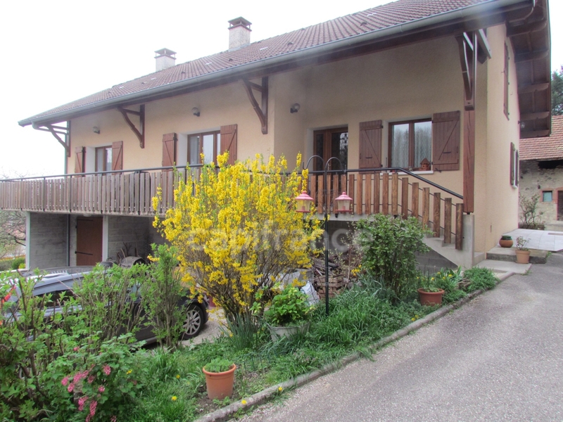 Dpt Haute Savoie (74), à vendre  maison P5 de 120 m² - terrain de 350 m²