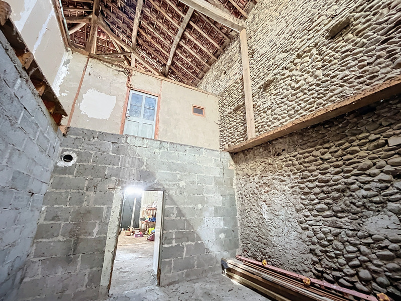 Maison à rénover à Chateauneuf de Galaure - Gros potentiel