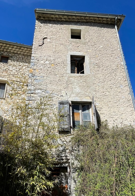 Dpt Drôme (26), à vendre, Lieu dit VAUGELAS (commune de MONTCLAR-SUR-GERVANNE) - maison P3 de 108 m²
