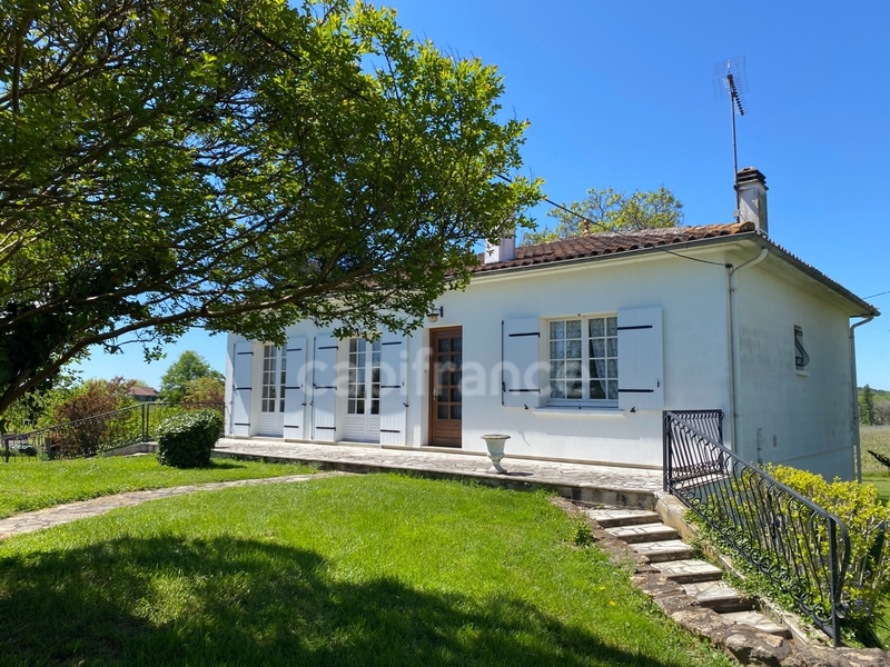 Dpt Gironde (33), à vendre proche de CLEYRAC maison P5 de 155 m² - Terrain de 3040 m²  - Plain pied