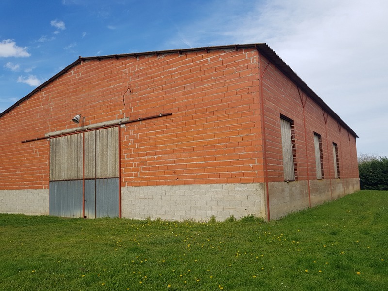 Hangar de 600 m² Saint-Porquie