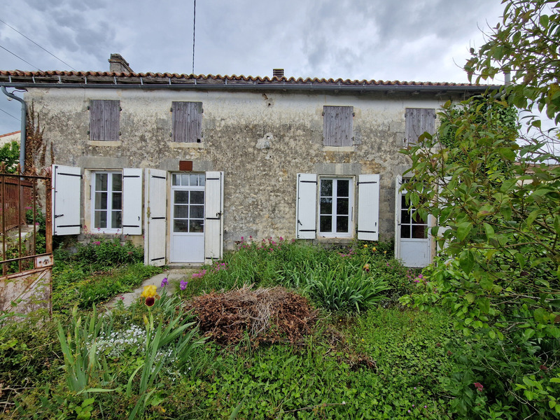 Dpt Charente Maritime (17), à vendre ANTEZANT LA CHAPELLE maison P4 de 136 m² - Terrain de 426,00 m²