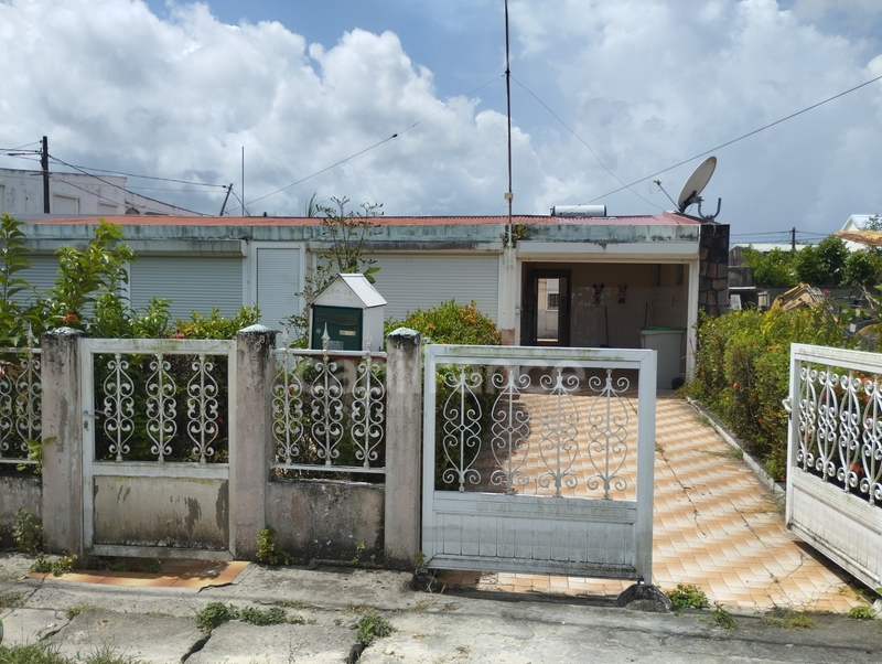 Dpt Guadeloupe (971), à vendre à MORNE A L'EAU maison P5 de 146 m²