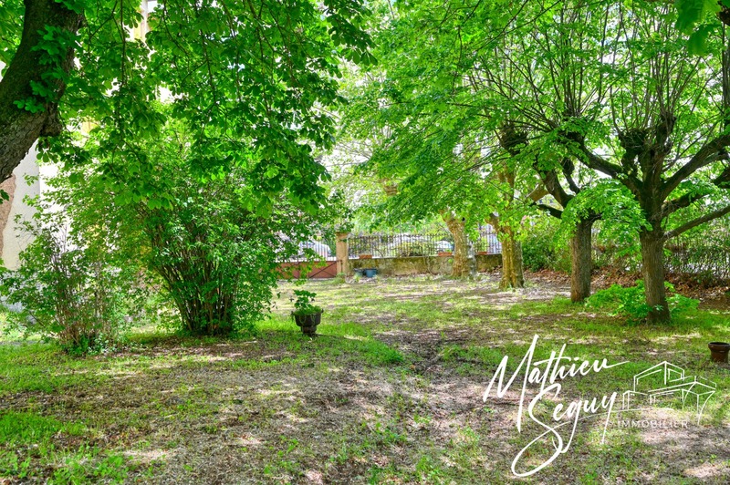 Dpt Rhône (69), à vendre GREZIEU LA VARENNE maison de village mitoyenne P3 de 71,90 m² - Jardin de 28,88 m²