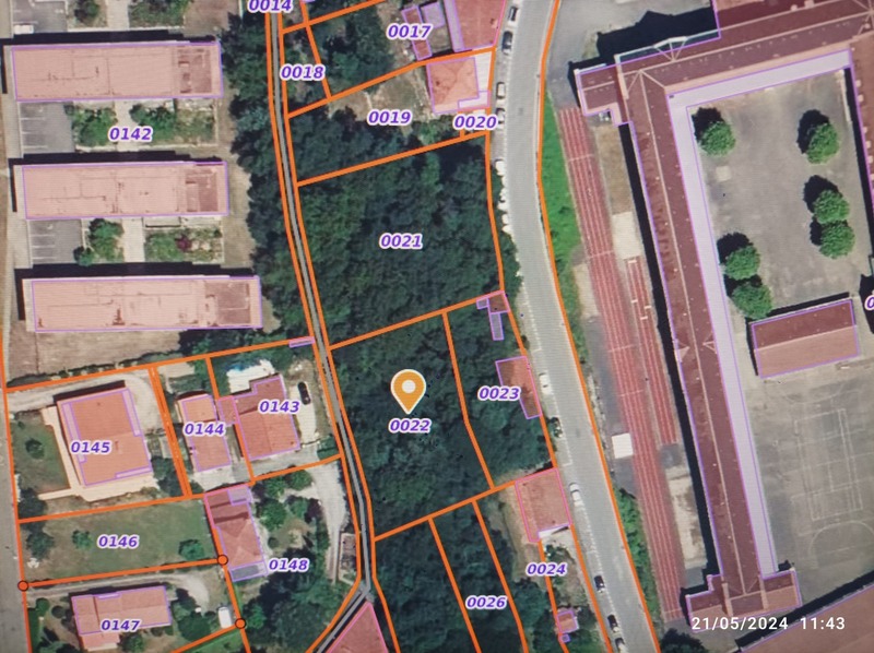 Dpt Ariège (09), à vendre FOIX terrain - Terrain de 1 050,00 m²