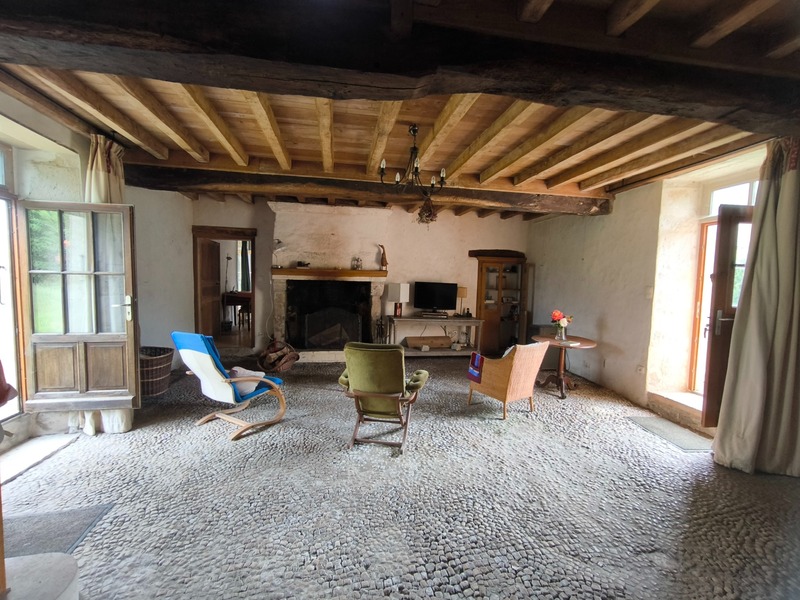 Image d'un dpt charente (16), ebreon à vendre un ensemble de deux maisons à 200000€ à villejésus (16140)