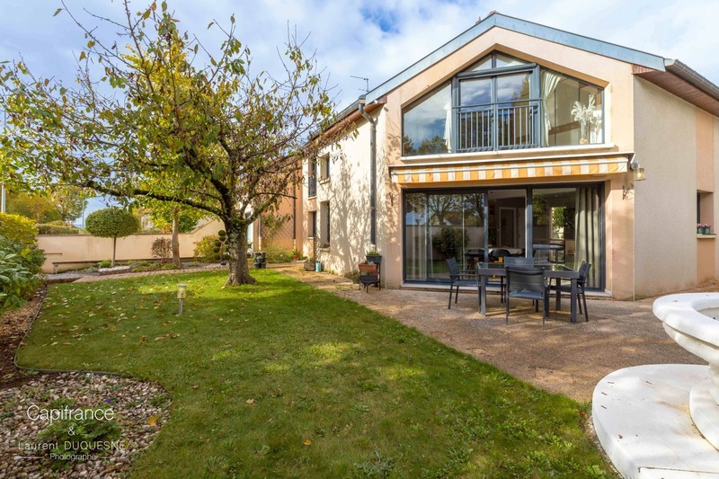 Image d'un maison à vendre 8 pièces proche dijon à 730000€ à dijon (21100)