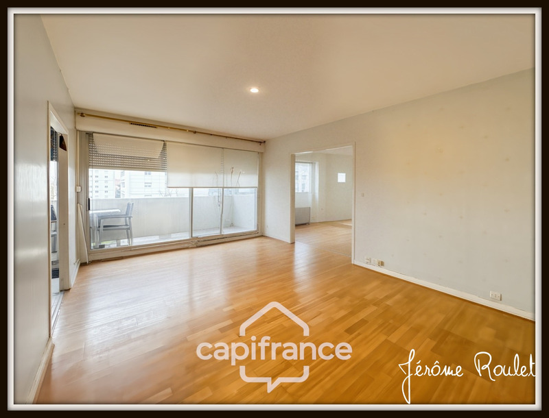 Dpt Vienne (86), à vendre POITIERS Couronneries, appartement T5 de 91 m² avec cave et balcon
