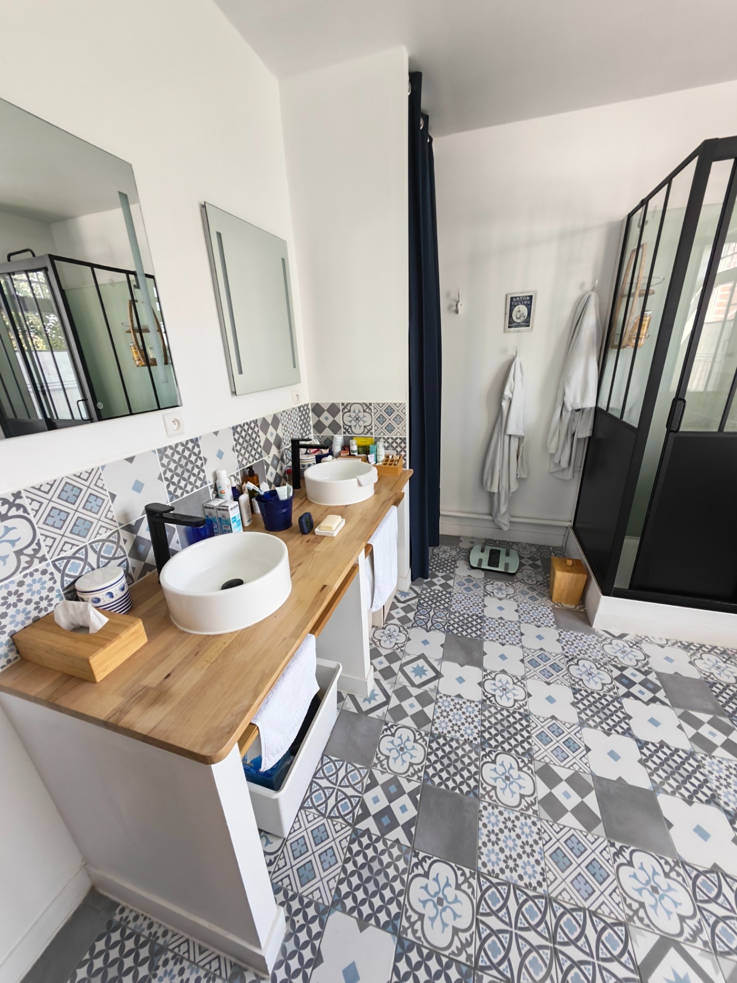 Maison bourgeoise de caractère  sur 3 niveaux–7 chambres – 2 salles d'eau,2 WC  Idéale pour une grande famille ou un investisseur