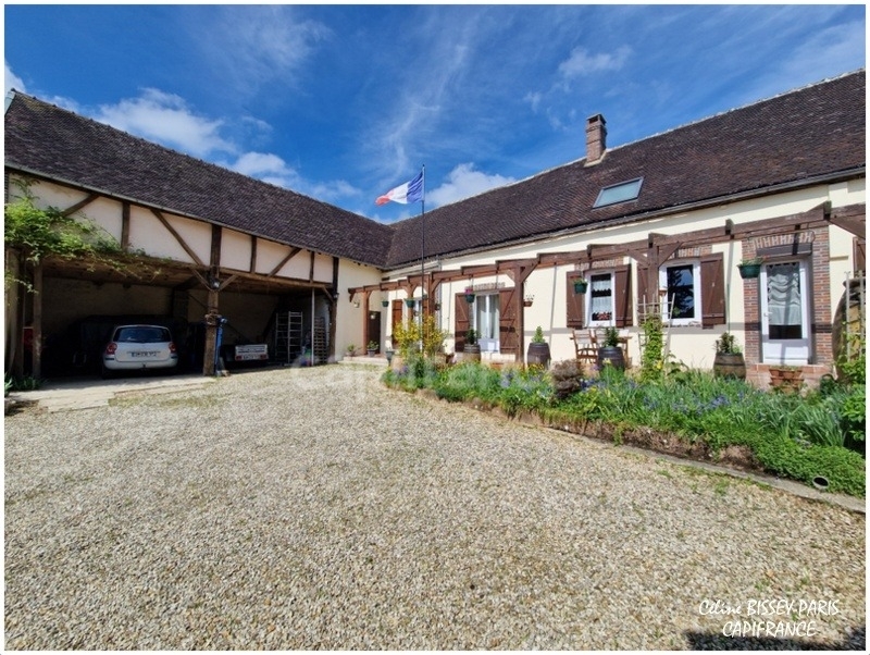 A vendre maison de campagne, 4 chambres, terrain 3500 M2, Véranda chauffée ARCES DILO (89)