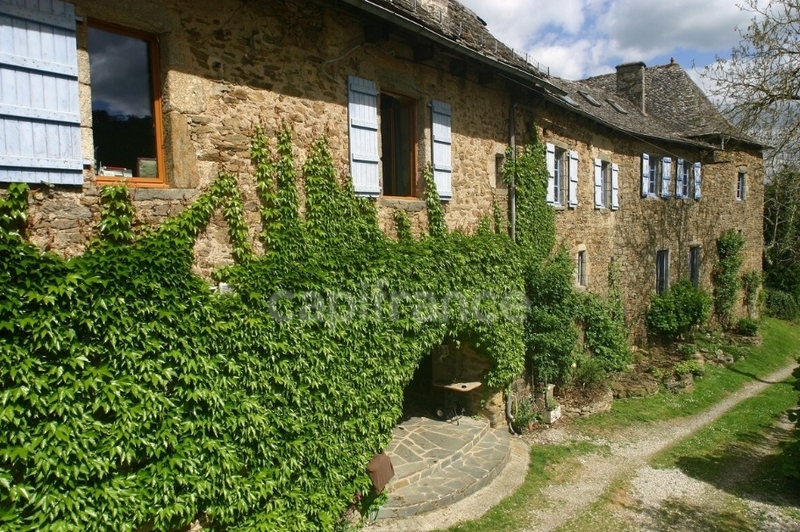 Propriété du XV siècle - Sur les hauteurs du Lot - Chambres d'hôtes - gîtes