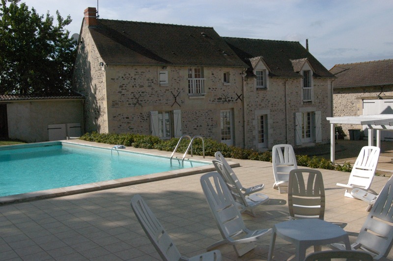Domaine Equestre avec Gites 20min Châtellerault