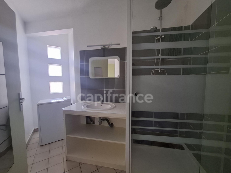 À vendre – Charmant studio - terrasse et parking – Schoelcher - Terreville