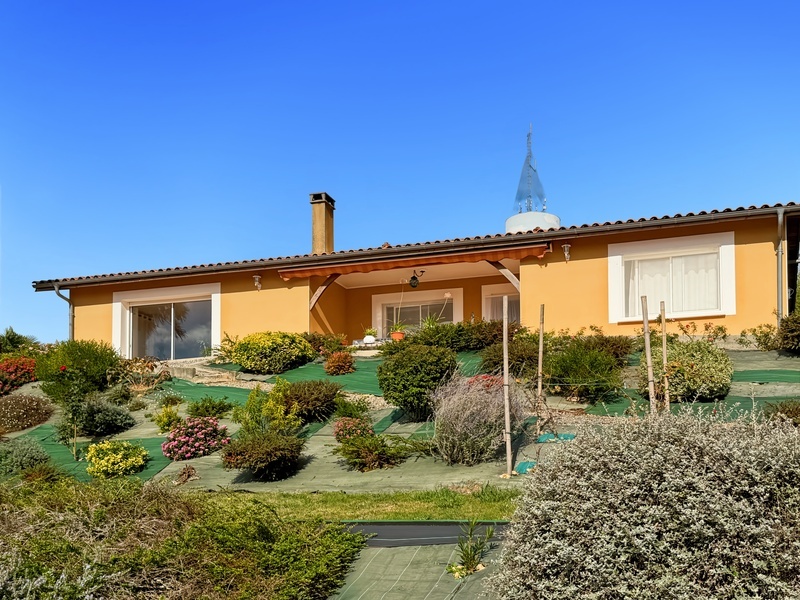 Maison à vendre 4 pièces et studio - LUPIAC (32) - 145 m2 - 2497 m2 de terrain